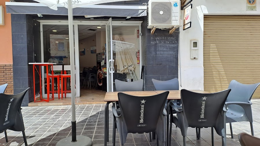 Bar Equiliqua