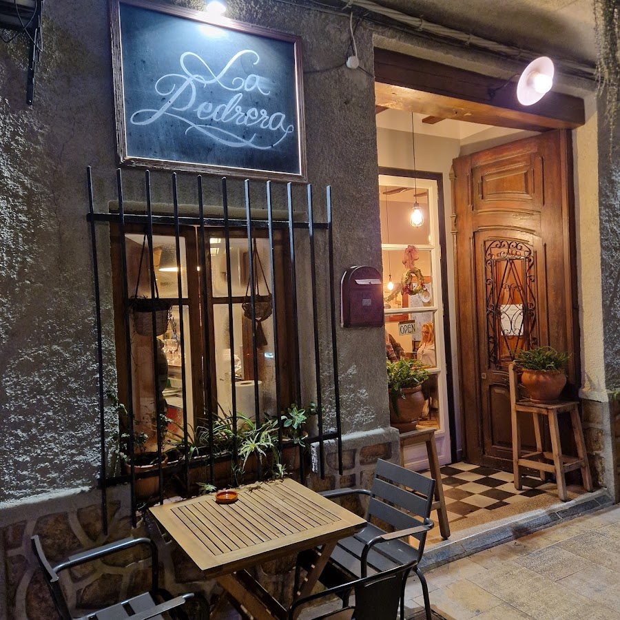 Bar Restaurante La Pedrera.