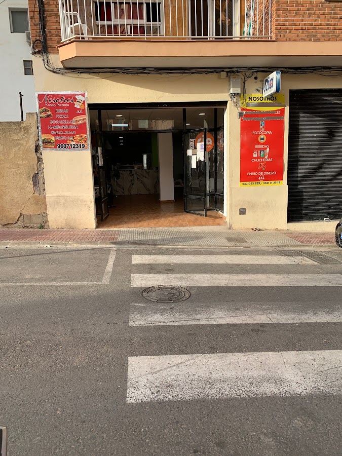 Nosotros Kebab Pizzería