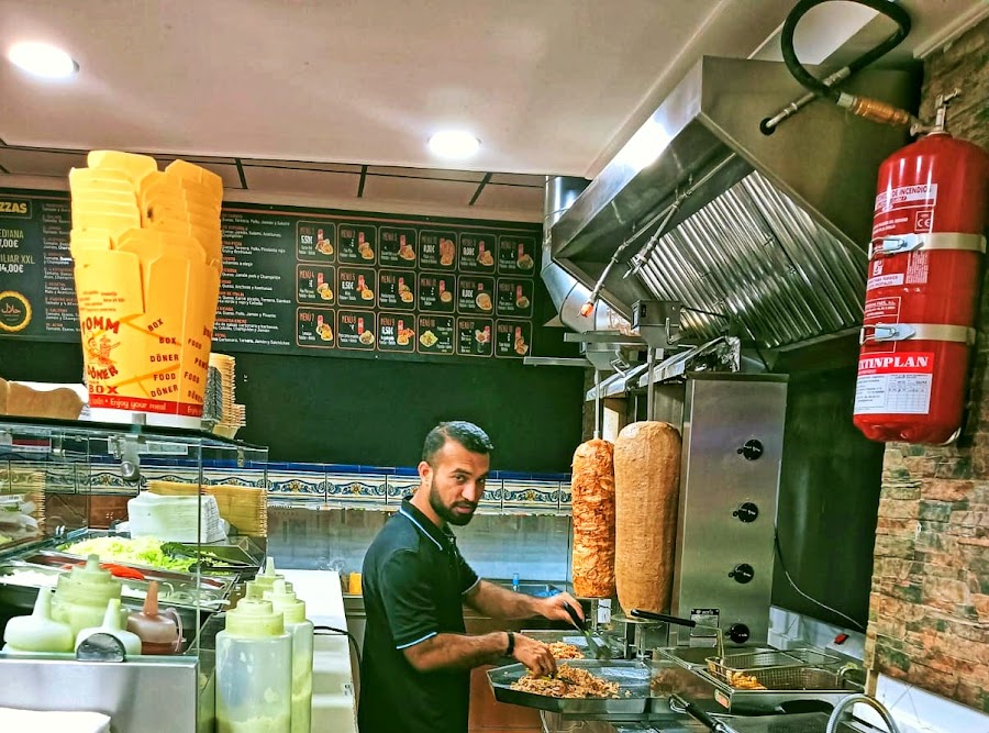 KEBAB 3 HERMANOS حلال